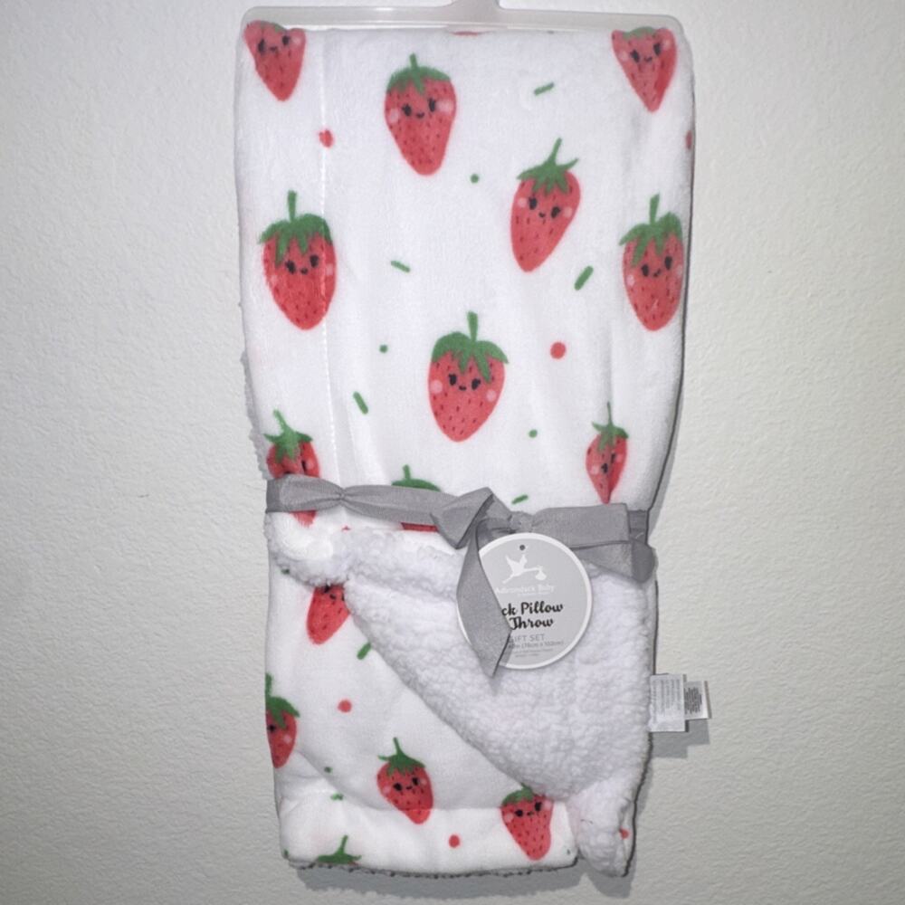 Adirondack Baby Strawberry Throw Blanket Set 30x40in Polyester